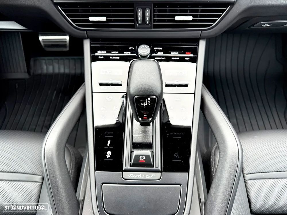 Porsche Cayenne Coupé Turbo - 22