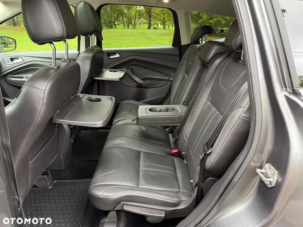 Ford Kuga 2.0 TDCi 2x4 Titanium - 26