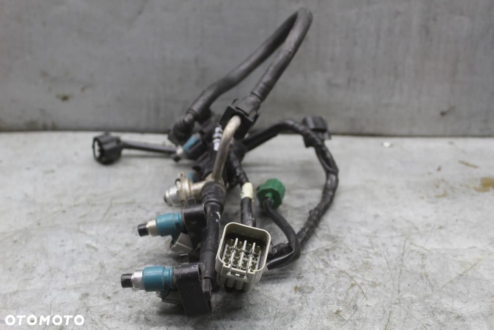 Yamaha FZ8 12r wtryski listwa wytryskowa - 2