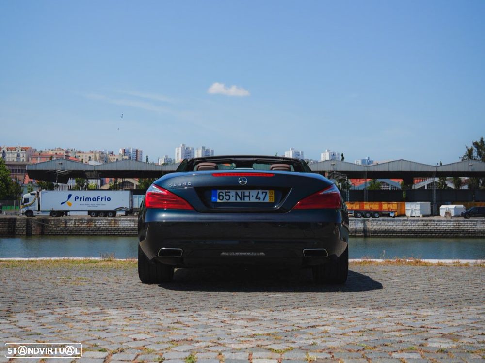 Mercedes-Benz SL 350 Standard - 22
