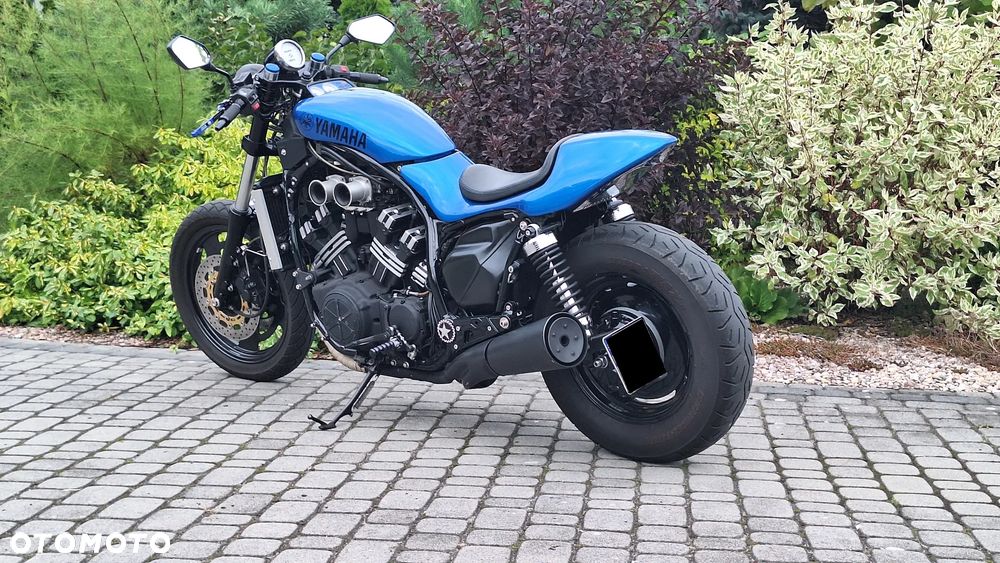 Yamaha V-MAX - 6