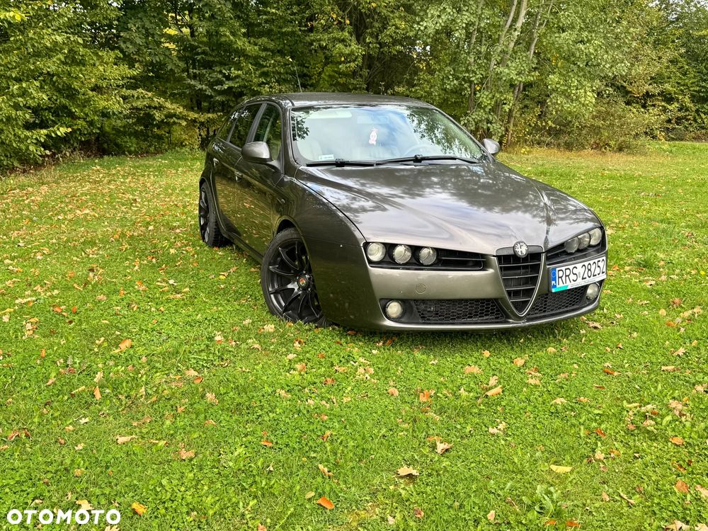 Alfa Romeo 159 2007 photo 2