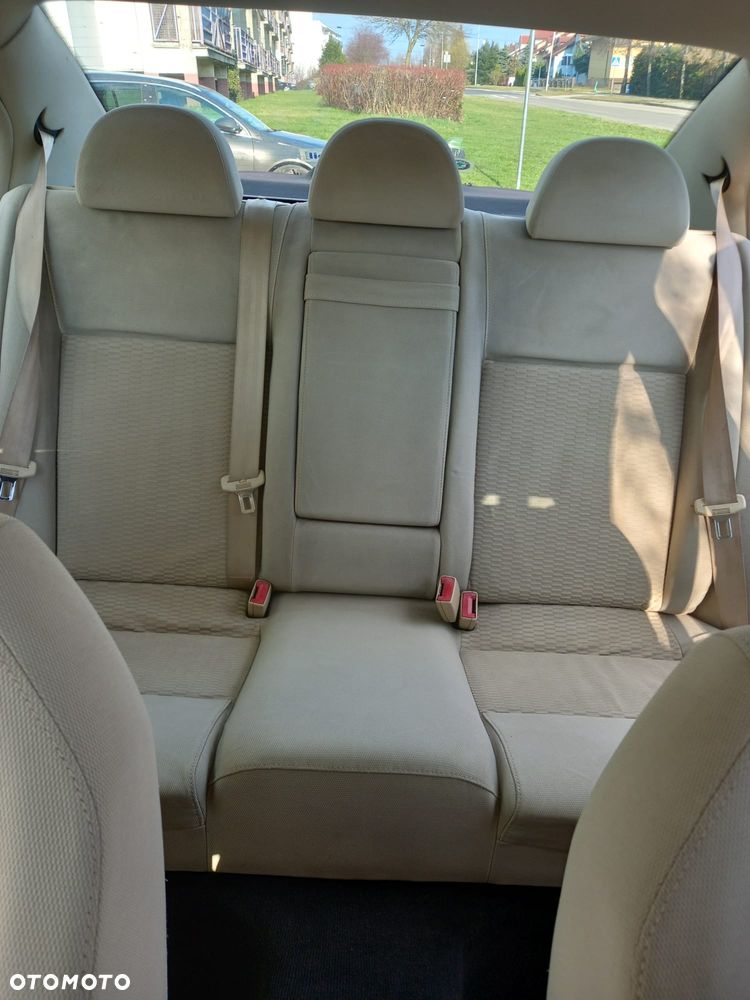 Skoda Superb 1.9 TDI Ambiente - 11