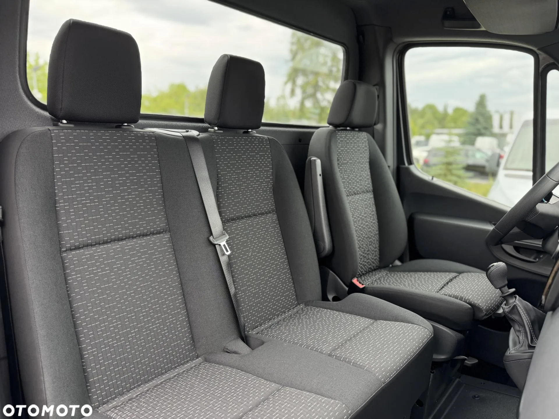 Mercedes-Benz Sprinter - 8