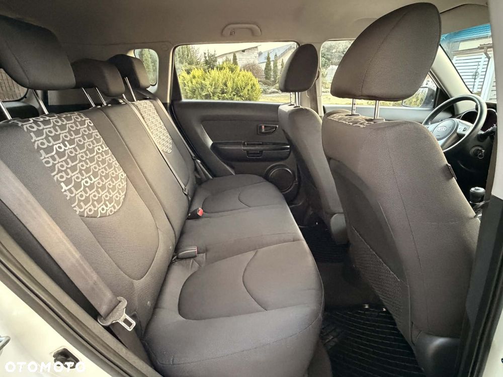 Kia Soul 1.6 CRDI M - 10