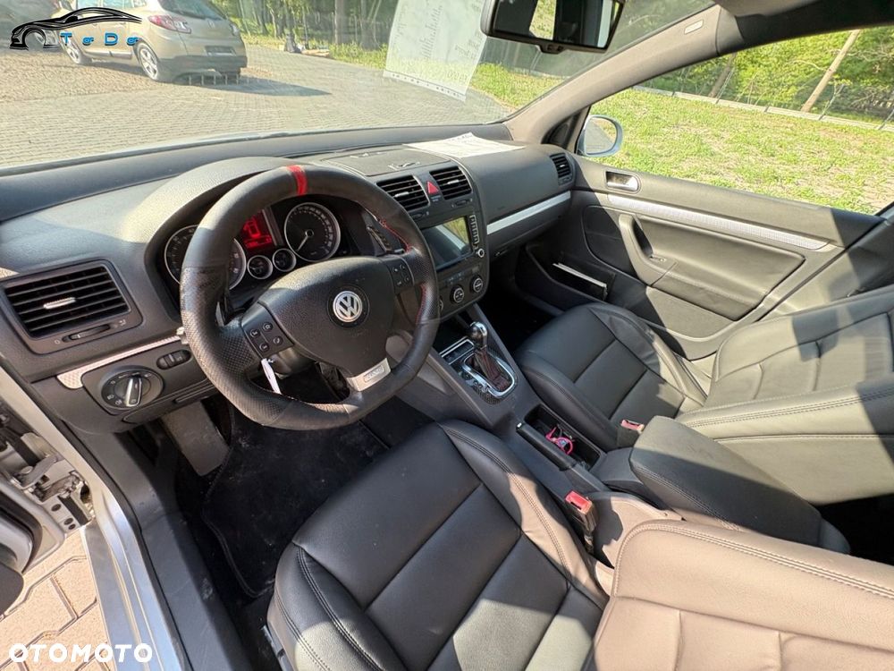 Volkswagen Golf R32 4Motion DSG - 24
