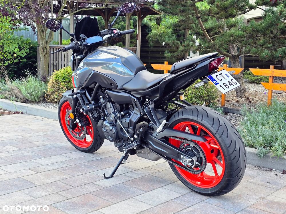 Yamaha MT - 6