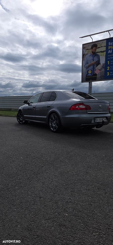 Skoda Superb 2.0 TDI DSG Ambition - 13