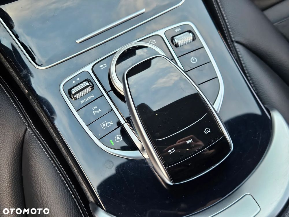 Mercedes-Benz Klasa C 180 9G-TRONIC - 18