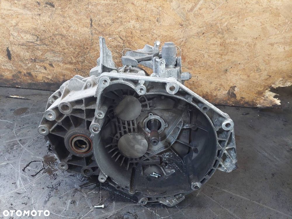 SKRZYNIA BIEGÓW OPEL ASTRA J 2.0 CDTI MANUAL 6 BIEGÓW F40 - 1