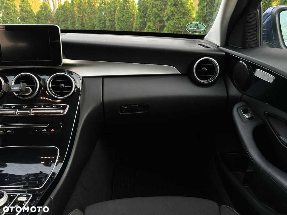 Mercedes-Benz Klasa C 220 d 9G-TRONIC Exclusive - 13