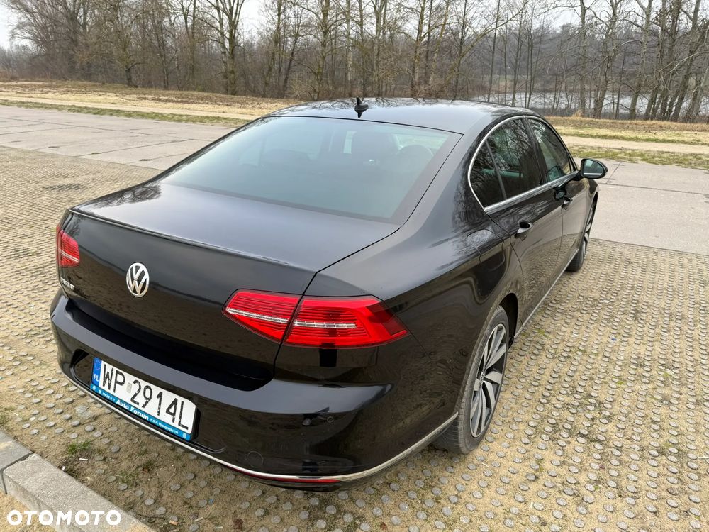 Volkswagen Passat 2.0 TDI BMT Highline DSG7 - 19