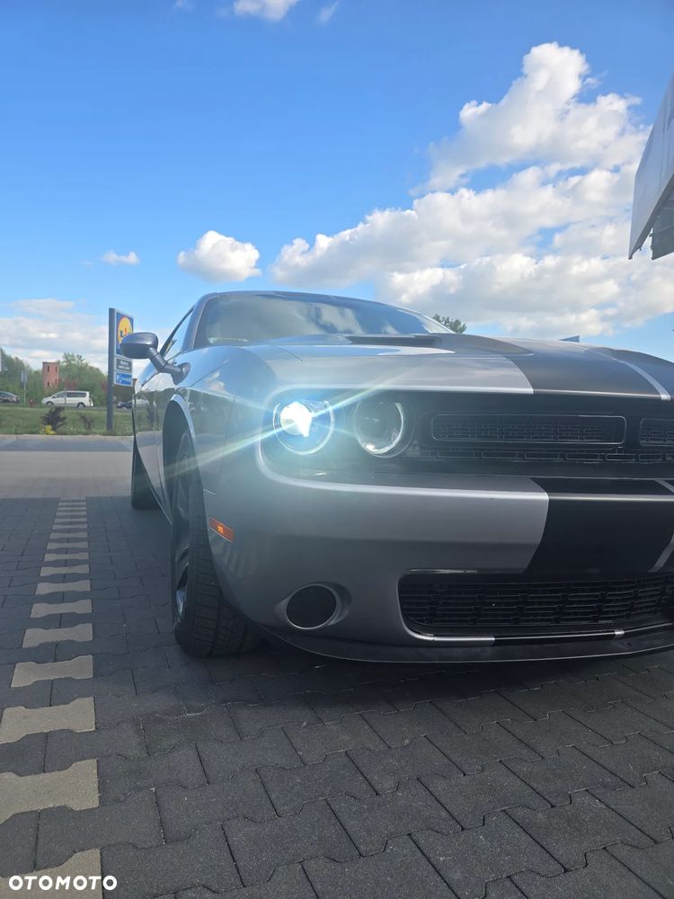 Dodge Challenger - 20