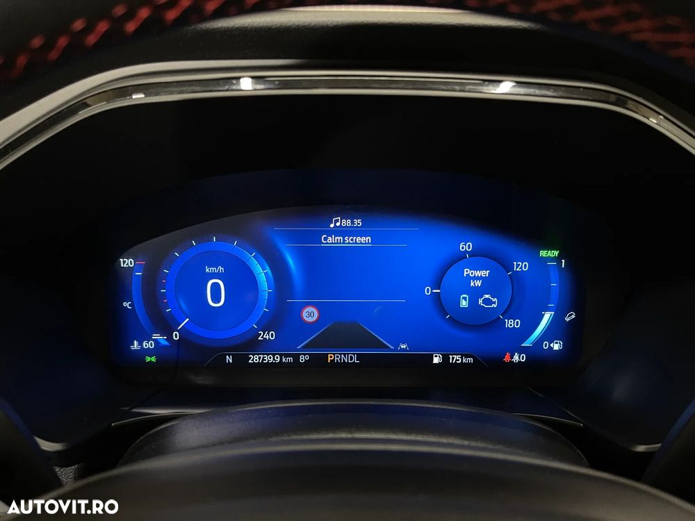 Ford Kuga 2.5 Duratec FHEV ST-LINE - 25