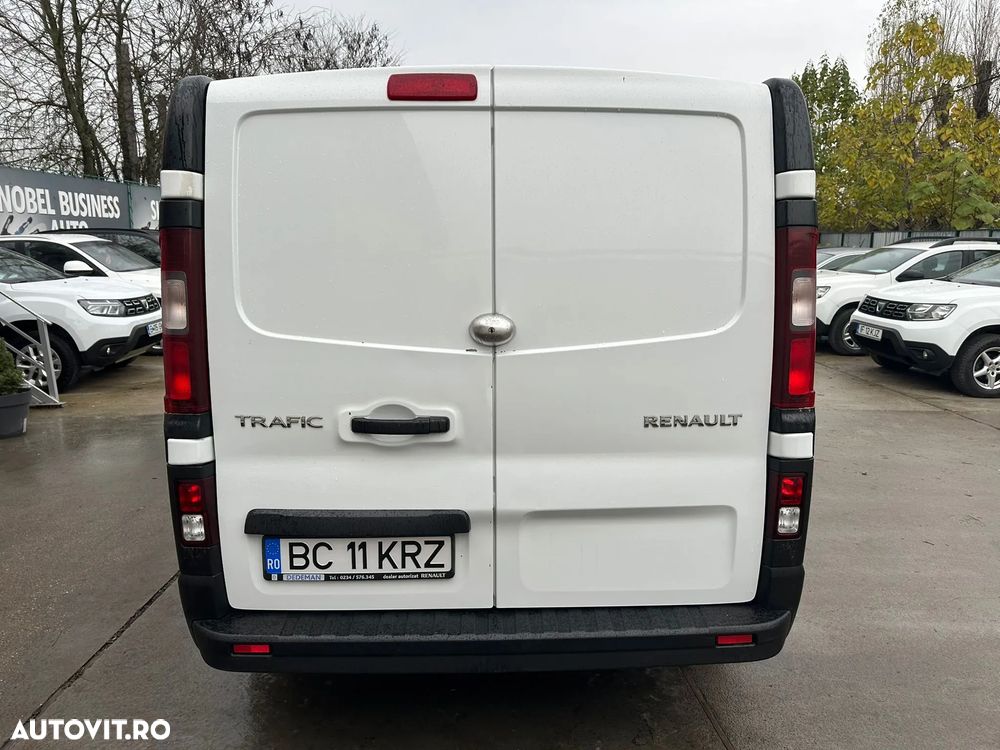 Renault Trafic - 6