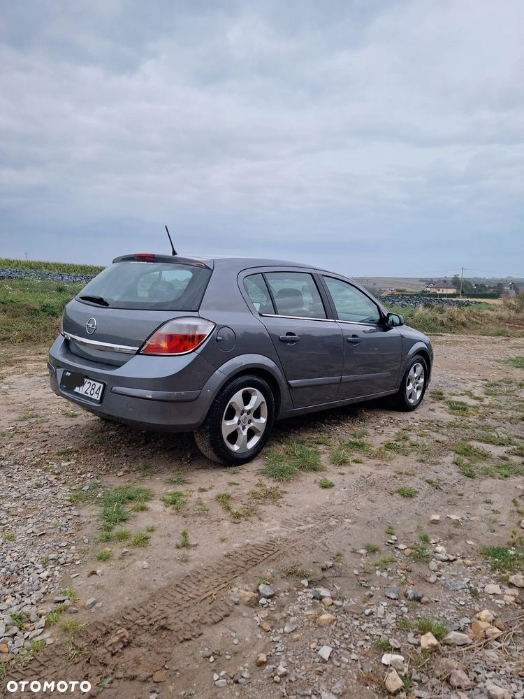 Opel Astra 1.6 Cosmo - 4