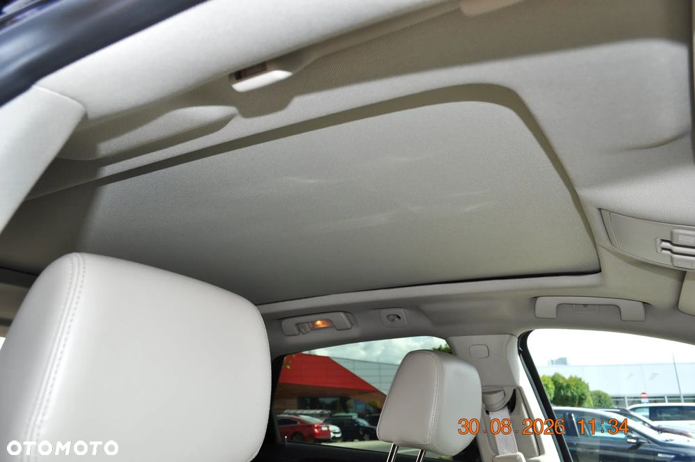 Cadillac SRX 3.6 V6 AWD Sport Luxury - 32