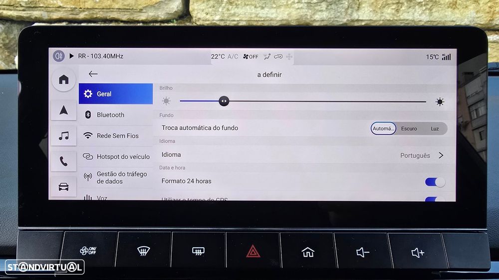 MG MG4 64 kWh Luxury - 28