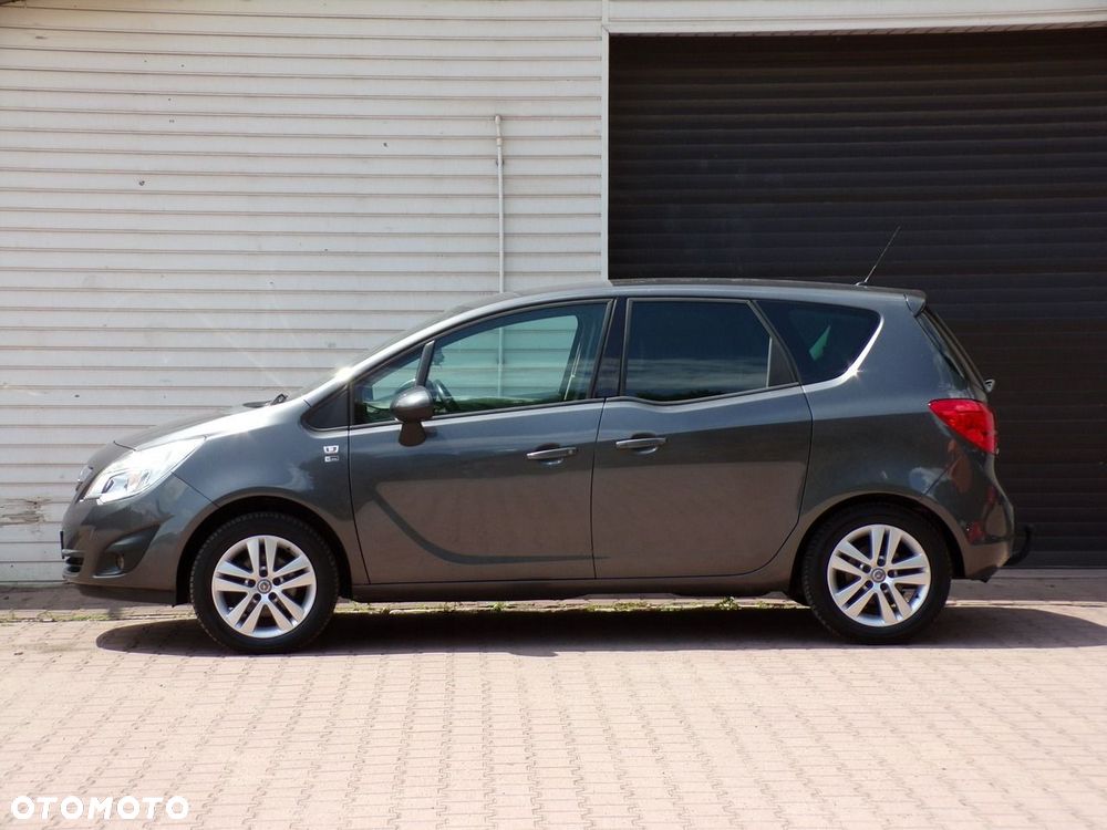 Opel Meriva - 9