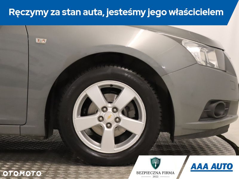 Chevrolet Cruze - 16