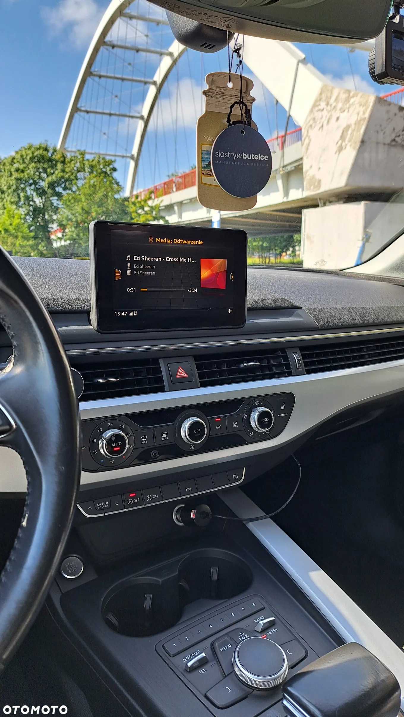 Audi A4 2.0 TDI Design S tronic - 13