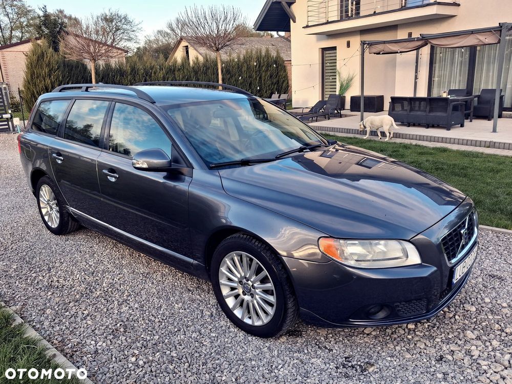 Volvo V70 2.0 Summum - 1