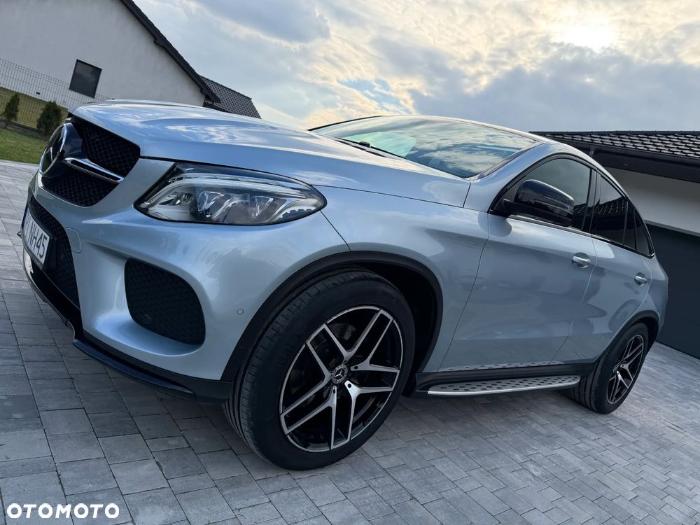 Mercedes-Benz GLE - 22