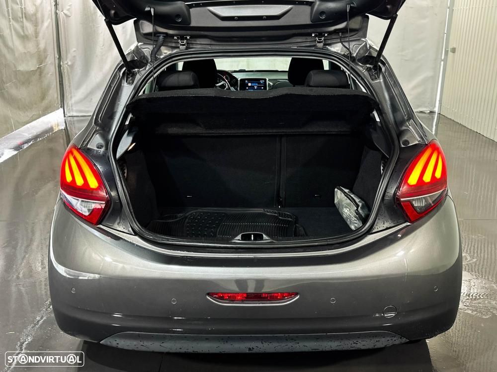 Peugeot 208 1.2 PureTech Allure - 46