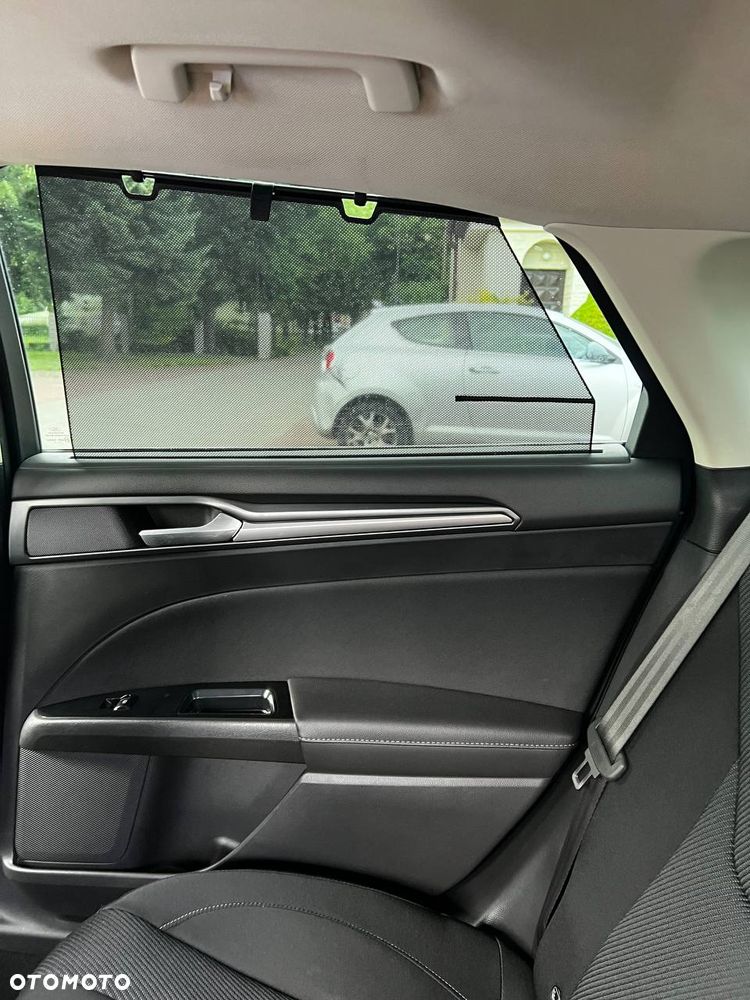 Ford Mondeo - 16