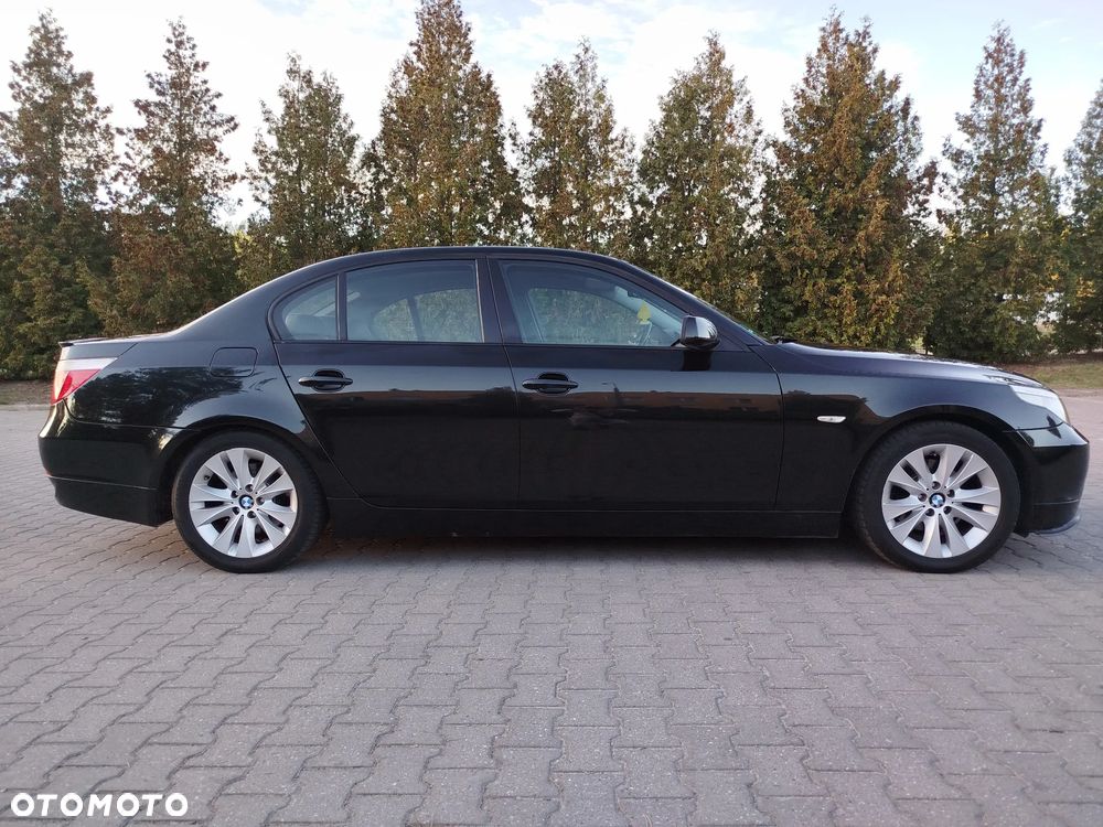 BMW Seria 5 520i - 6