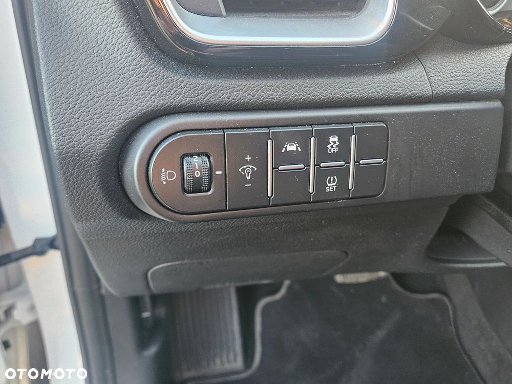 Kia XCeed 1.5 T-GDI MHEV XL DCT - 13