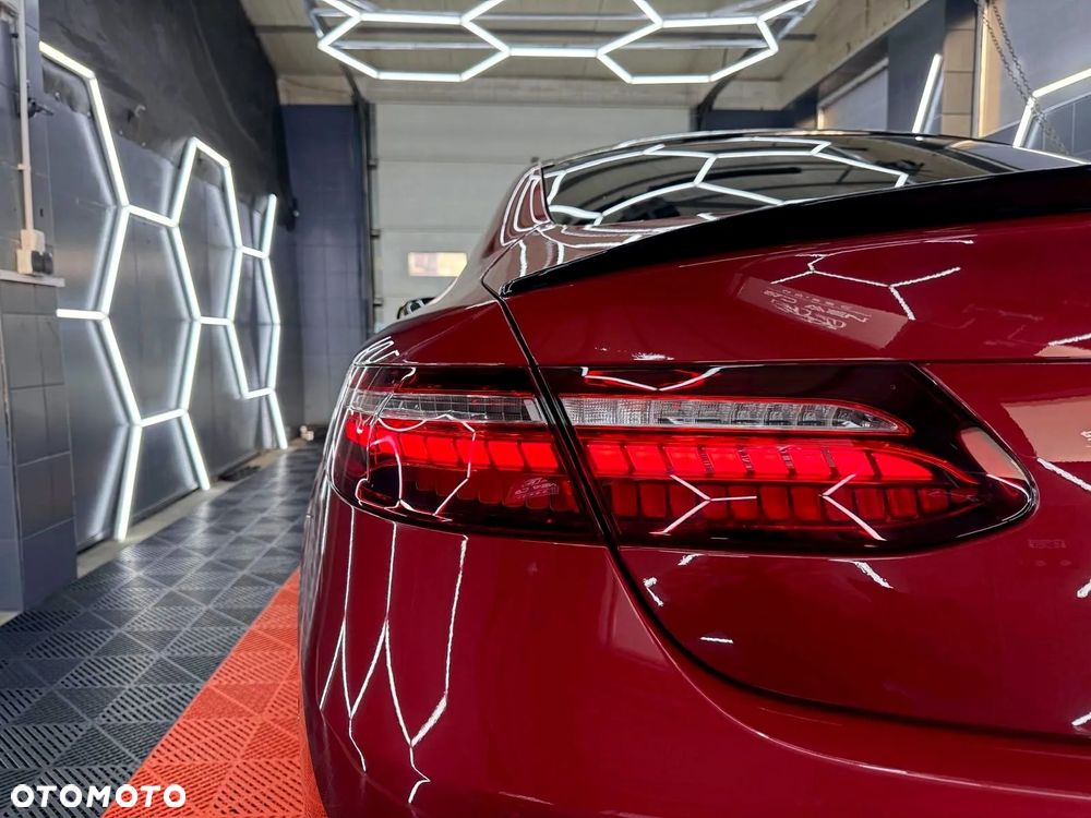 Mercedes-Benz Klasa E 300 Coupe 9G-TRONIC AMG Line - 9