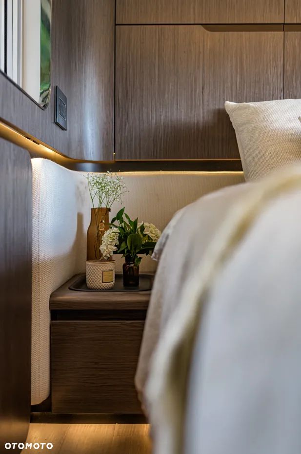 Dembell Land Yacht Prime - 34