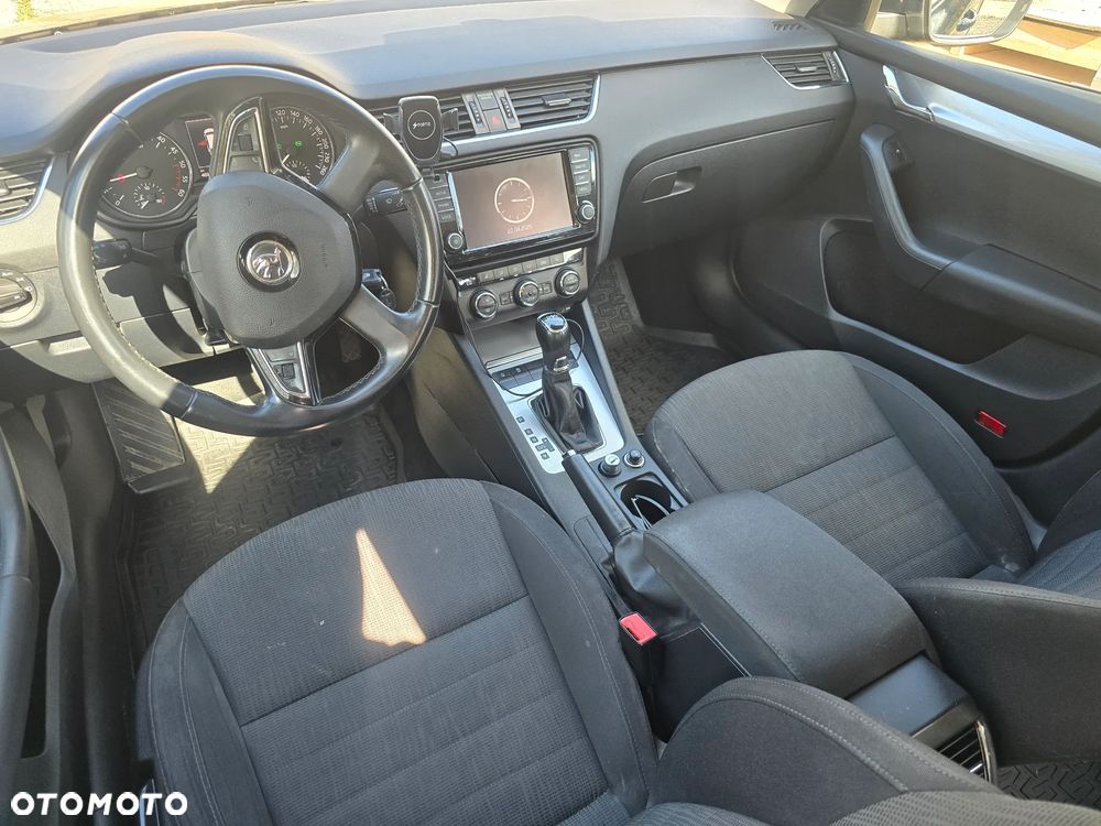 Skoda Octavia 2.0 TDI Ambition DSG - 7