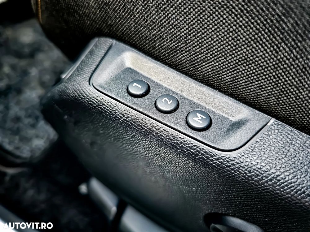 Peugeot 3008 PHEV 300 EAT8 4X4 GT - 27