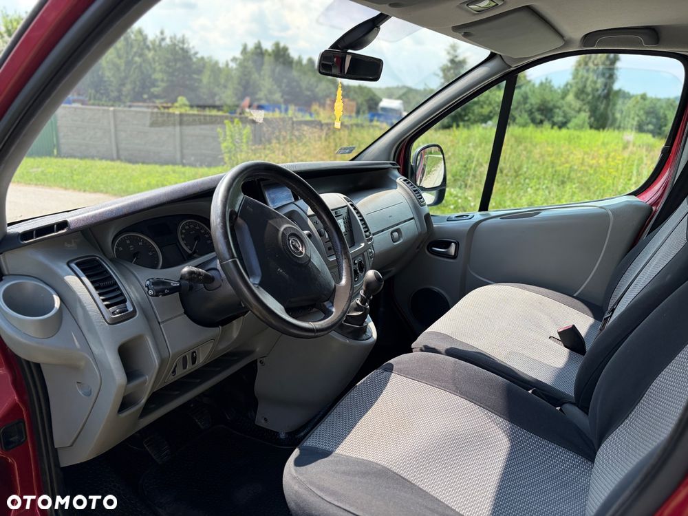 Opel Vivaro L2H1 2.9t - 9
