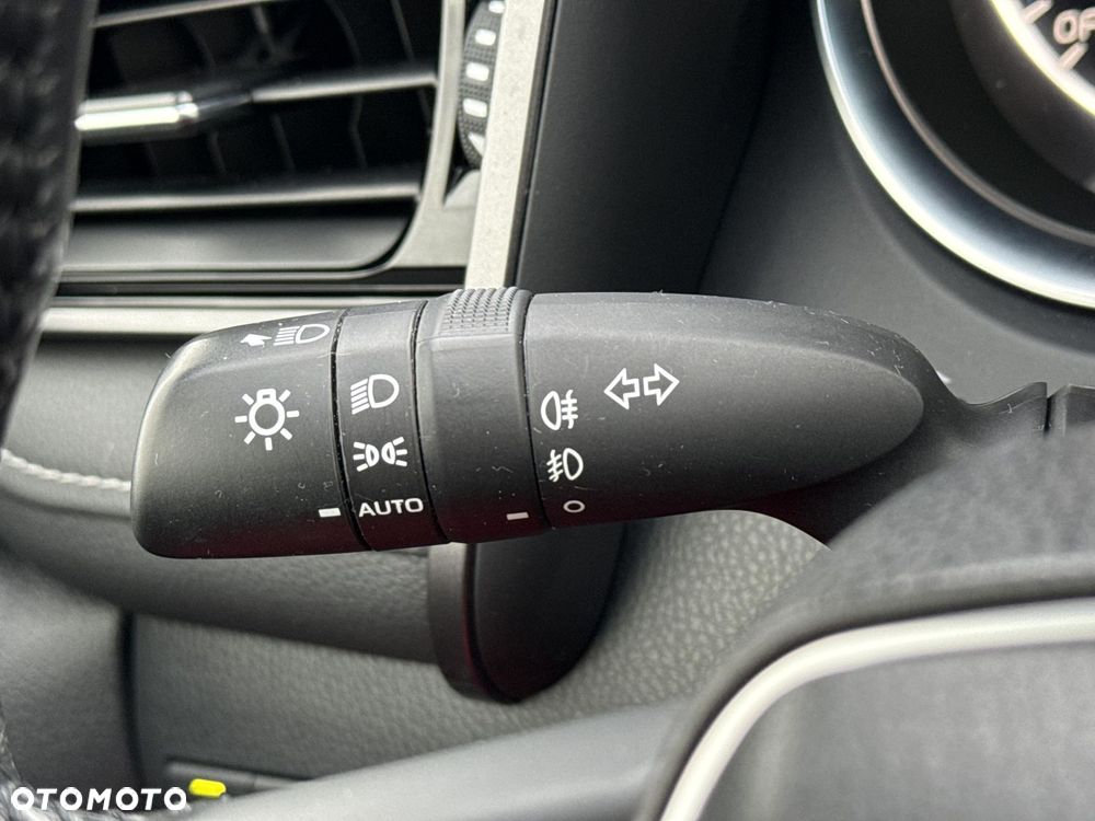 Toyota Camry 2.5 Hybrid Prestige CVT - 18