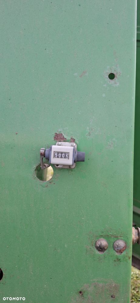 John Deere Prasa John 572 - 13