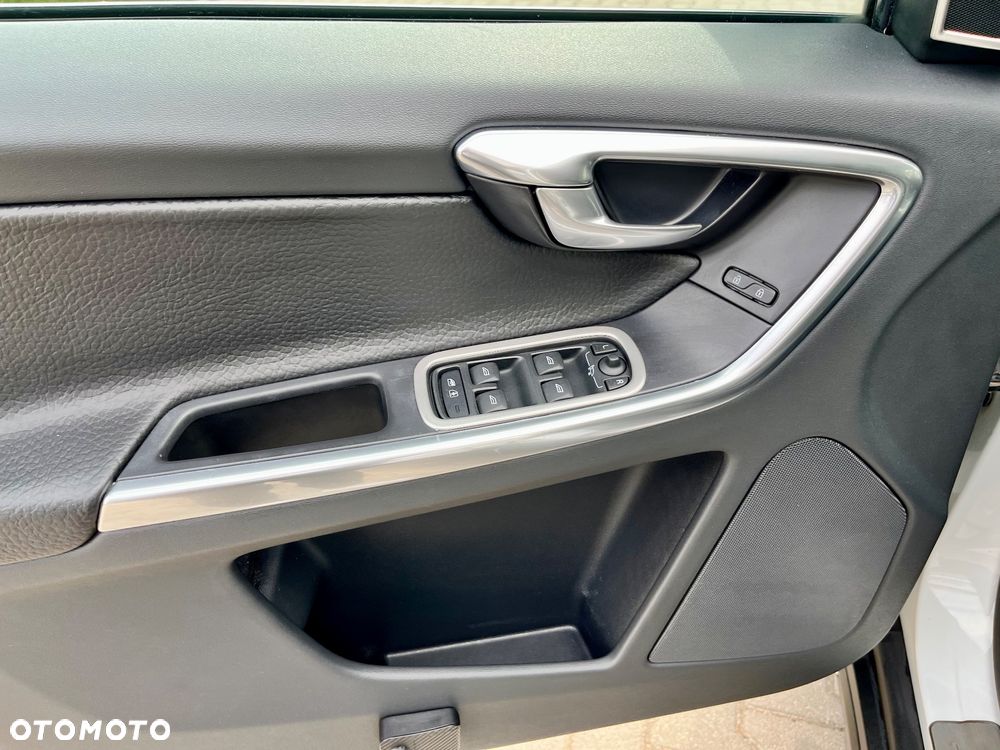 Volvo XC 60 - 11