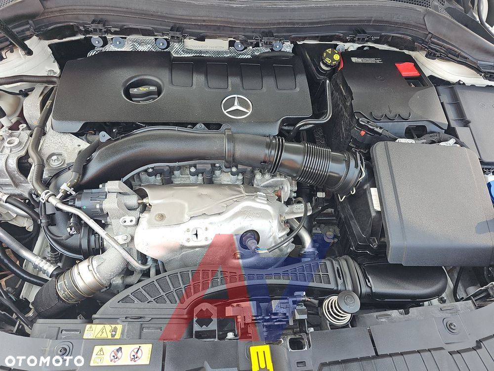 Mercedes-Benz GLA 250 4-Matic AMG Line - 12