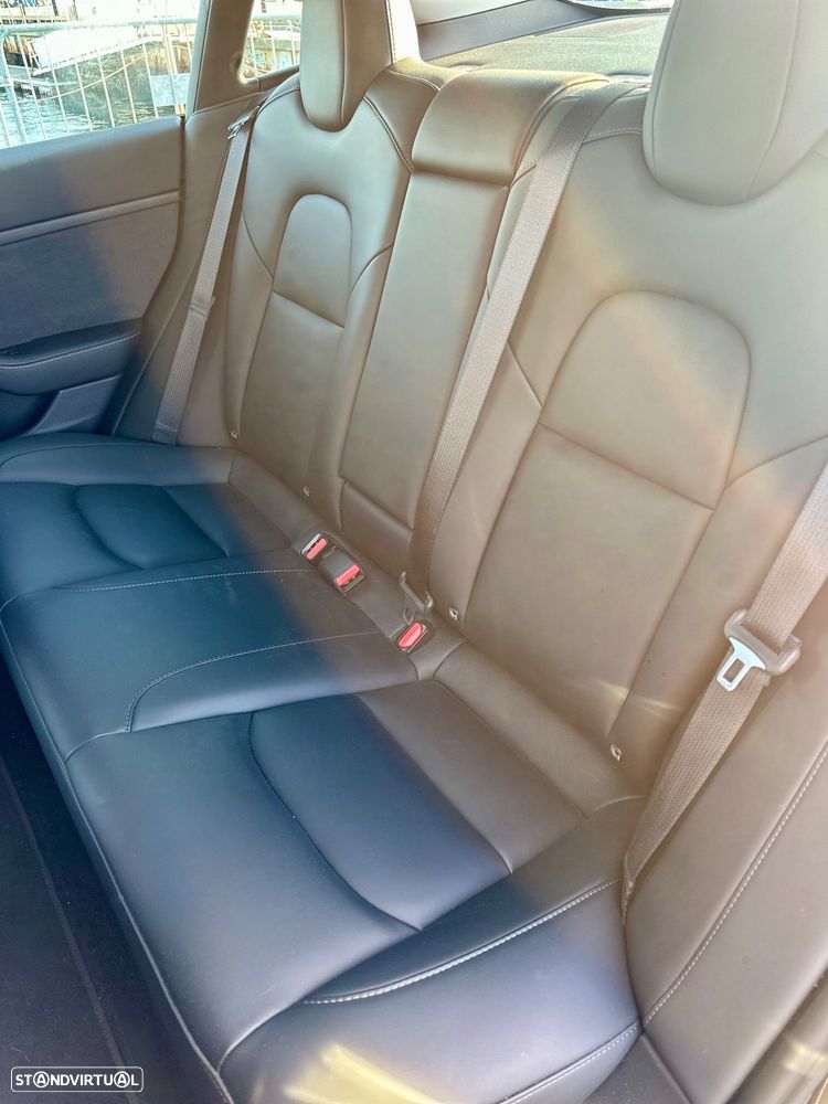 Tesla Model 3 Long-Range Dual Motor AWD - 14