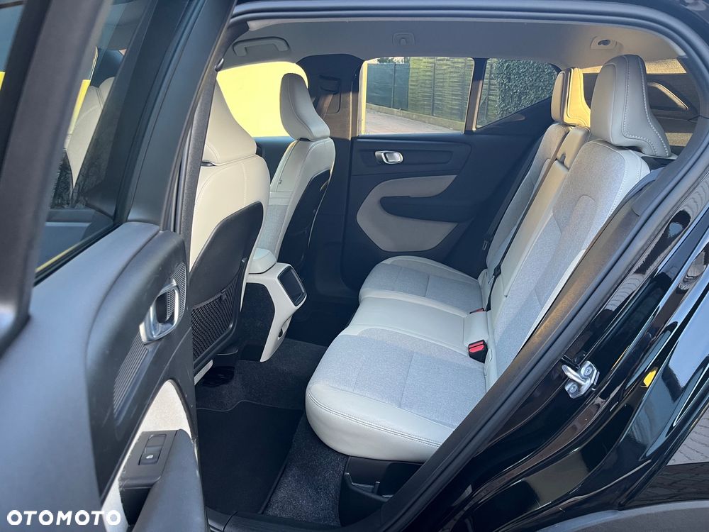 Volvo XC 40 D3 Momentum - 11