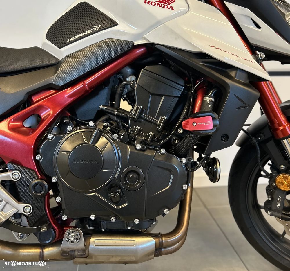 Honda CB 750 HORNET - 2