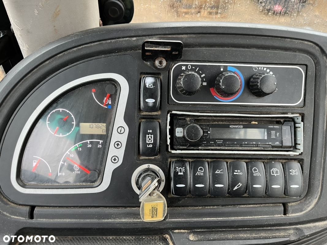JCB 4CX - 9