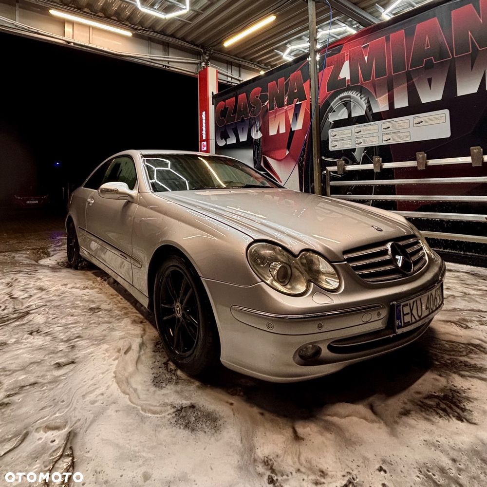 Mercedes-Benz CLK - 19