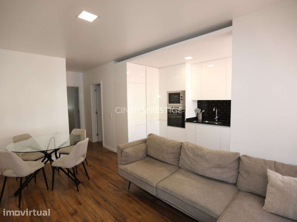 Apartamento T1 Remodelado - Centro de Rio de Mouro | 1.º Andar - Grande imagem: 4/17