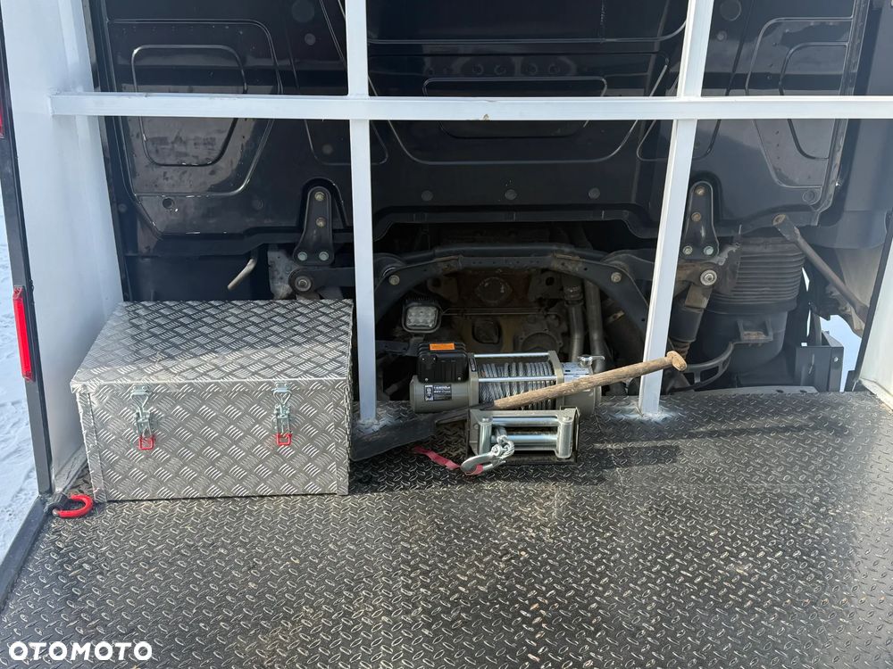 Mercedes-Benz Actros - 7