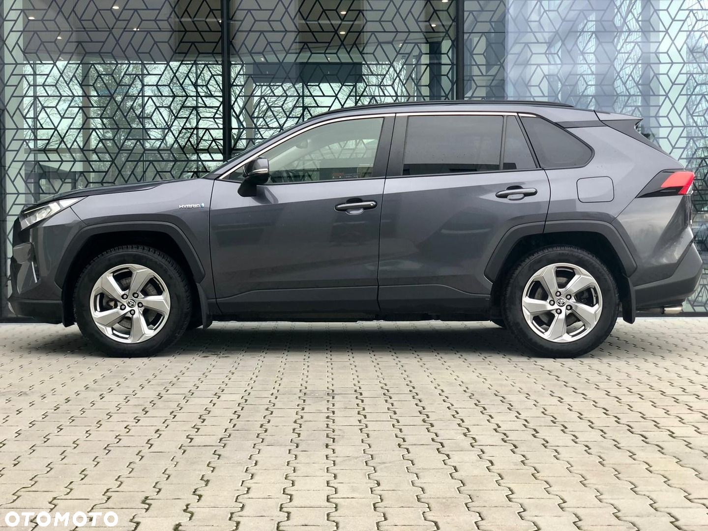 Toyota RAV4 - 3