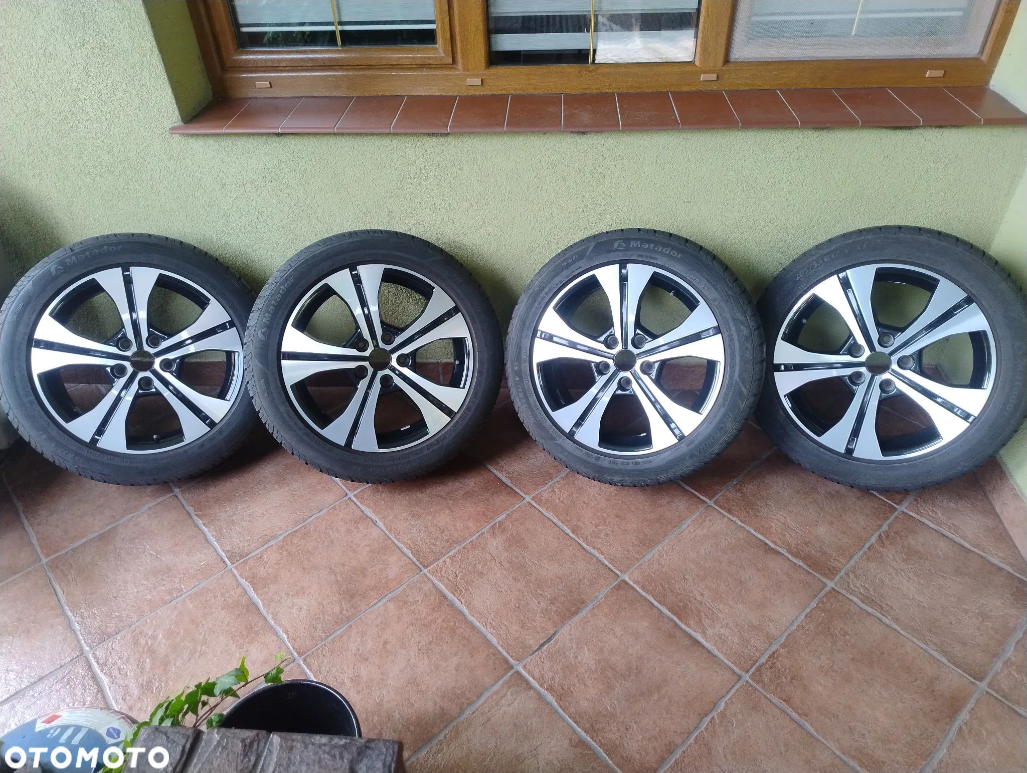Felga aluminiowa 7.0Jx17" ET49 5x114,3 - 1