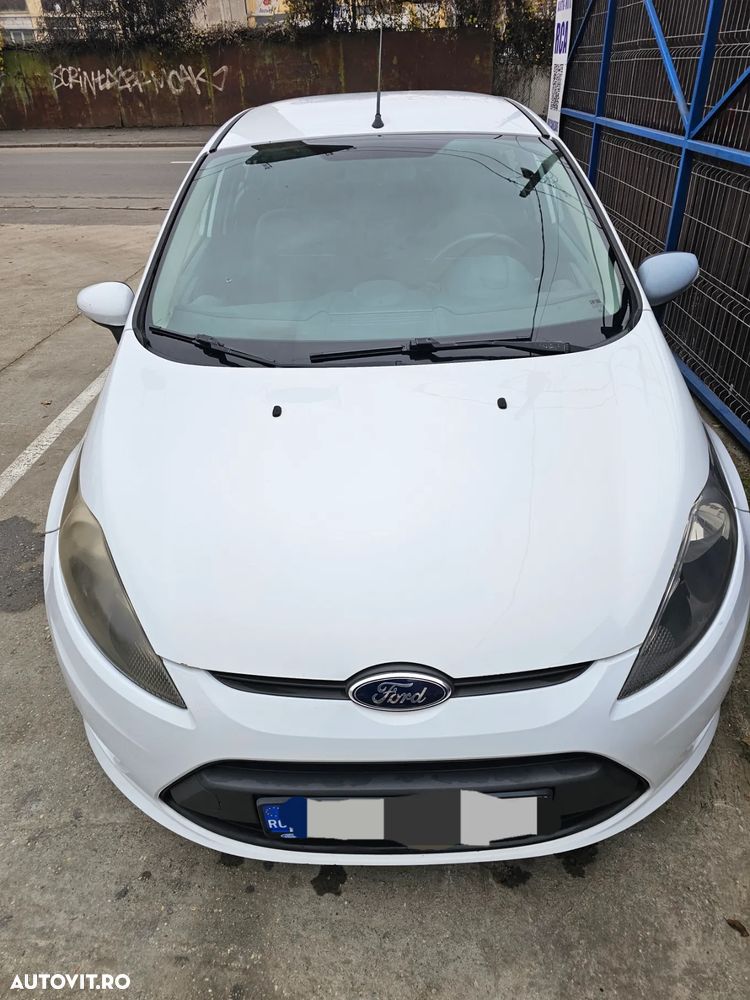 Ford Fiesta 1.4 TDCi Ambiente - 9